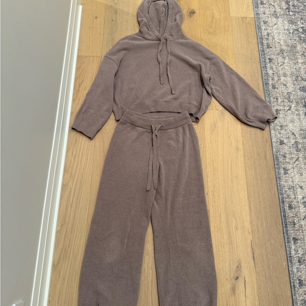 H&M Women's Taupe Knit Jogger Set